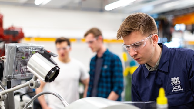 Digital Fleet Vehicle Inspections: Checklist Guide — Fletaro